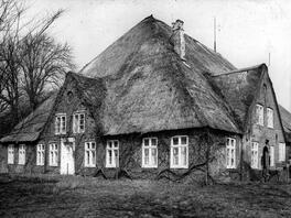 Haubarge: landschaftsprägende Bauernhäuser