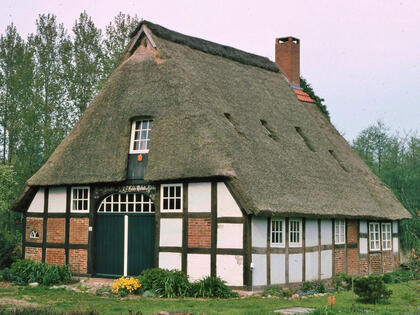Niederdeutsches Hallenhaus - Häuslingshaus zum Hof Syke-Henstedt Nr. 5, Größe: 9,5 x11 m. © Interessengemeinschaft Bauernhaus, Heinz Riepshoff